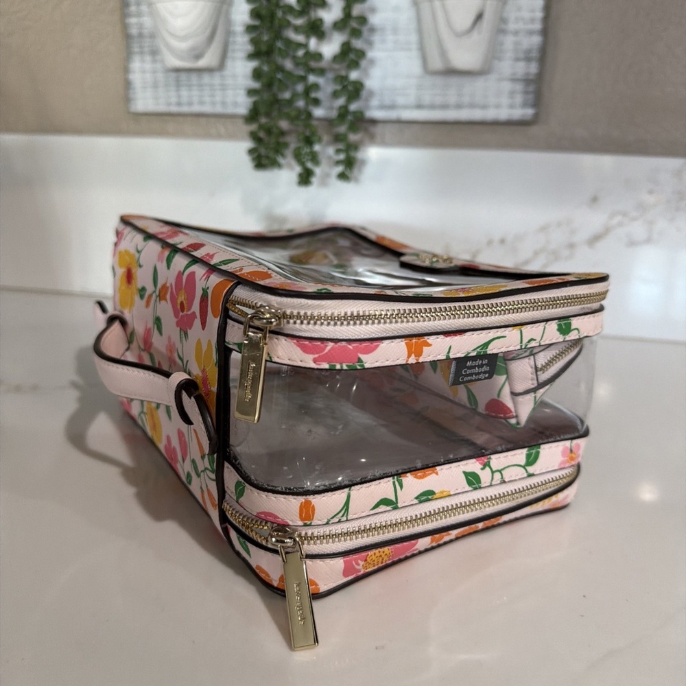 Kate Spade Strawberry Garden Travel Cosmetic Set Pink Multi - Picture 5 of 8
